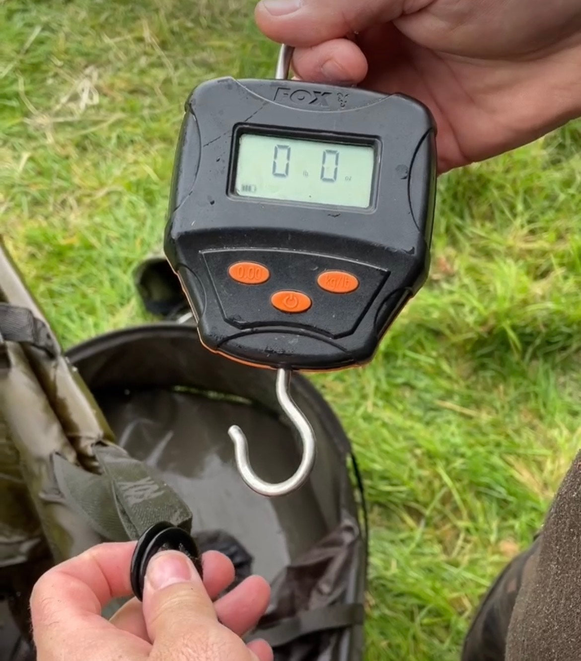 Comp Fish Scale Comparing Digital vs Analogue Carp Fishing Scales - CPS Tackle